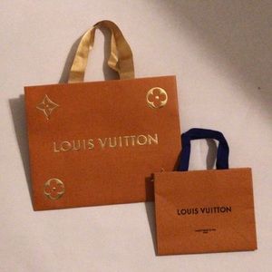 Louis Vuitton: Gift Bag Set